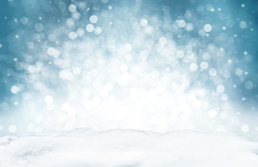 Fototapeta premium Dekoracyjne tło Boże Narodzenie z bokeh świateł i płatki śniegu.