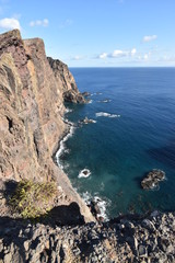 Fototapeta na wymiar Hiking trail to Sao Lourenco with the blue ocean in Madeira, Portugal