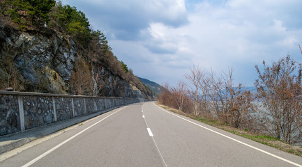 Obraz premium Empty road in the Iron Gates
