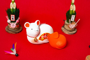 干支の置物　紅白ねずみ