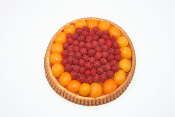 Obstkuchen mit Himbeeren und Aprikosen © Inka
