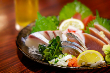 刺身の盛り合わせとビール