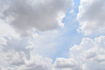 Obraz premium Blue sky background and white clouds soft focus. blue sky cloudsfor background.Natural background.