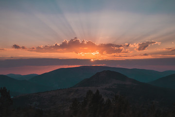 Ein majestätischer Sonnenuntergang