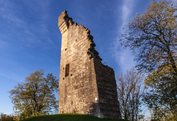 Yssandon (Corrèze, France) - Vieux bourg - Tour du Puy © PhilippeGraillePhoto