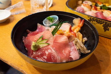 お得な海鮮丼