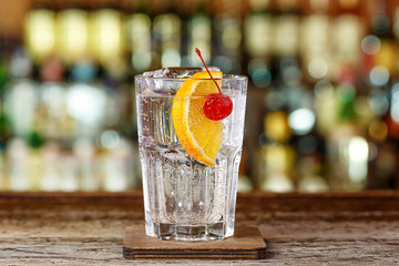 Cocktail tom collins in a nightclub