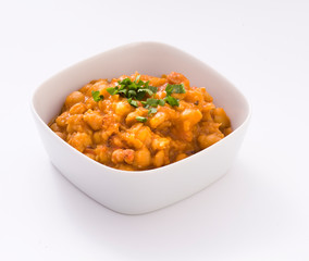 Potage de garbanzo, food on white bowl