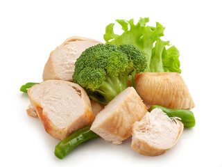 Baked chicken pieces with broccoli and green beans