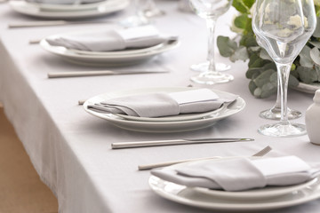 Beautiful table setting with floral decor