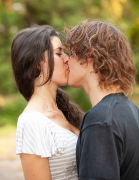 Teen kissing sey pics