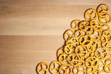 large salt pretzels
