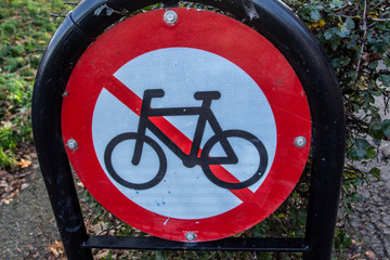 bicycle road sign