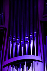 Obraz premium Pipe organ, musical instrument, in a catholic church (fragmnent, selective focus)