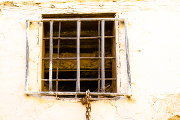 Fototapeta na wymiar Old windows in old Moroccan city