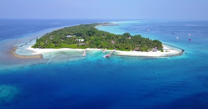Tropical island situated on Philippines, best location for summer vacation chosen by famous people