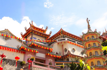 Naklejka premium Buddhist temple Kek Lok Si, Georgetown, Penang island, Malaysia