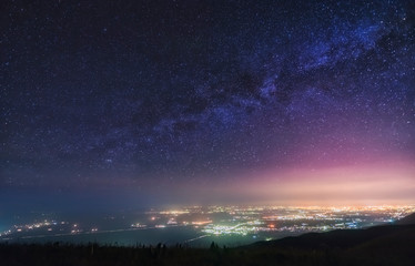 Fototapeta premium Milky Way over the night city