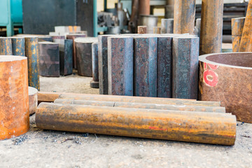 Metal billets, after heat treatment, for turning.