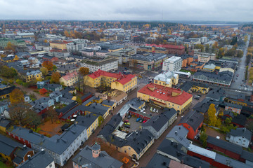 Obraz premium Aerial view of the central part of modern Porvoo on a cloudy October day