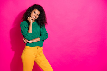 Portrait of her she nice attractive lovely charming cute cheerful cheery wavy-haired girl in green sweater copy space isolated over bright vivid shine vibrant pink fuchsia color background