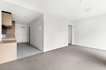 Empty and unfurnished brand new apartment