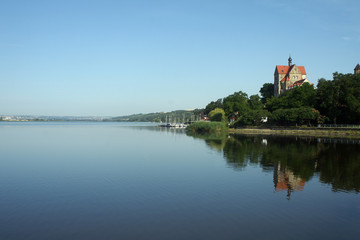 Obraz premium Schloss Seeburg im mansfelder Land von der Seeseite aus aufgenommen