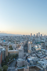 東京都文京区後楽園から見た東京の夕景