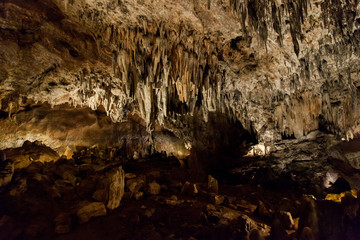 interior cueva de valporquero