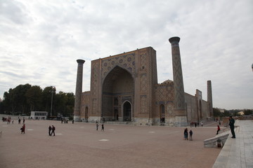 Uzbekistan. Samarkand. Tilla-Kari madrasa 