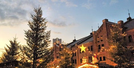 Obraz premium 横浜 赤レンガ倉庫 クリスマスマーケット