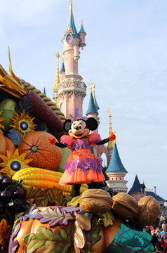 Minnie mouse and castle in Disneyland Paris. France. Disney stars on Parade.