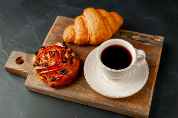 coffee, cup, breakfast, drink, croissant, food, beverage, pastry, black, white, cake, cafe, snack, dessert, sweet, morning, hot, baked, espresso, bread, brown, caffeine, tea, meal, table