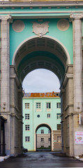 Obraz premium Arch entrance in old building