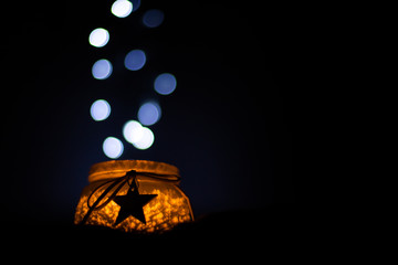 Świecznik świąteczny z gwiazdą © andsko