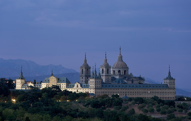 Fototapeta na wymiar Views of the Royal Monastery of San Lorenzo del Escorial.