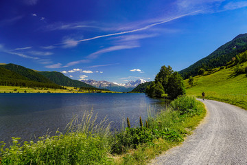 Obraz premium lake in the mountains