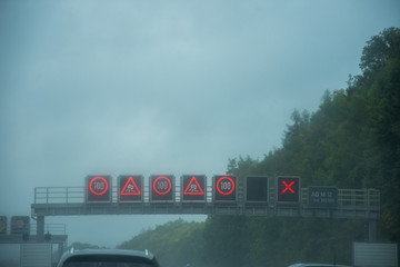 Obraz premium speed indicators on the highway in Germany
