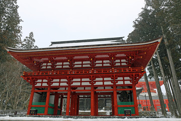 雪の高野山寺院