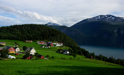 Fototapeta na wymiar Storfjord shoreline