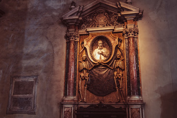 Basilica San Pietro in Vincoli and Mariano Pietro grave