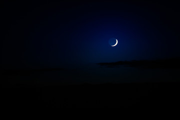 Fototapeta na wymiar crescent moon