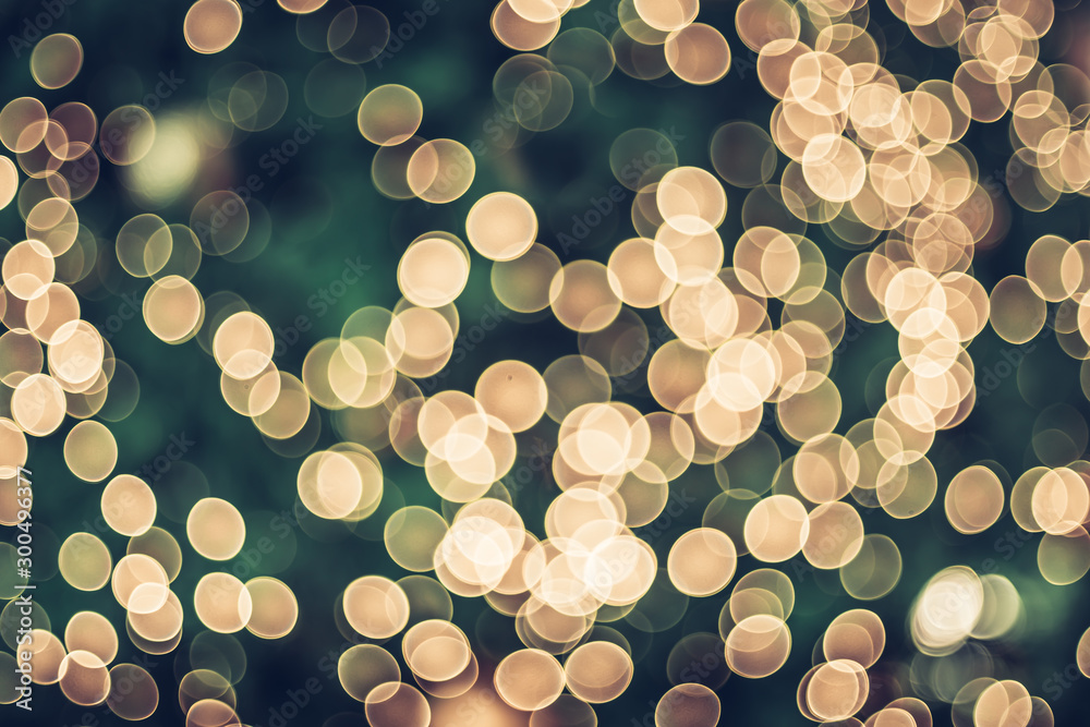 Poster abstract blur decoration ball and light string on christmas tree with bokeh light background.winter 