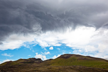 Obraz na płótnie Canvas Beautiful cloud mountain landscape in Iceland