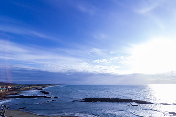 秋田県山本郡八峰町　鹿ノ浦展望所からの眺め　日本海　青空