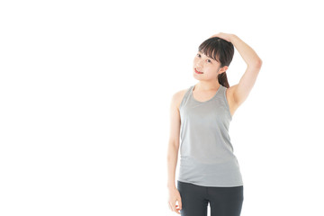 トレーニングをする若い女性