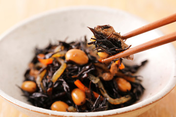 ひじきの煮物　Simmered Hijiki Seaweed and Soybeans, chopped carrot.