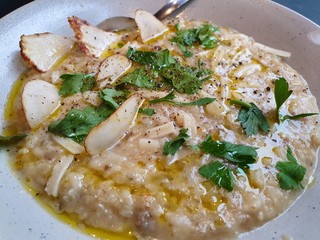 Porridge with truffle artichoke mushroom