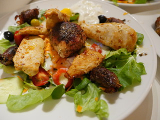 Salat mit Hähnchen