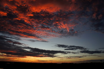 茜色の夕空